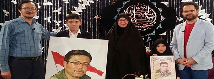 نقاشی چهره شهدا را از شهادت برادرم آغاز کردم
